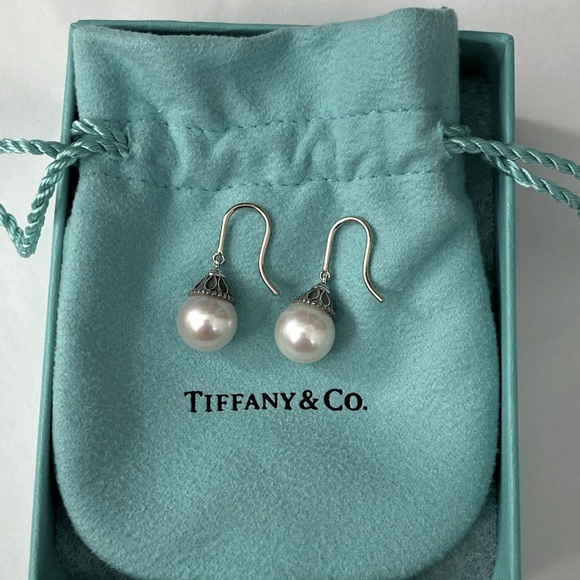 Tiffany & Co. Ziegfeld Sterling silver 925 freshwater pearl earrings. Rare - Picture 6 of 7
